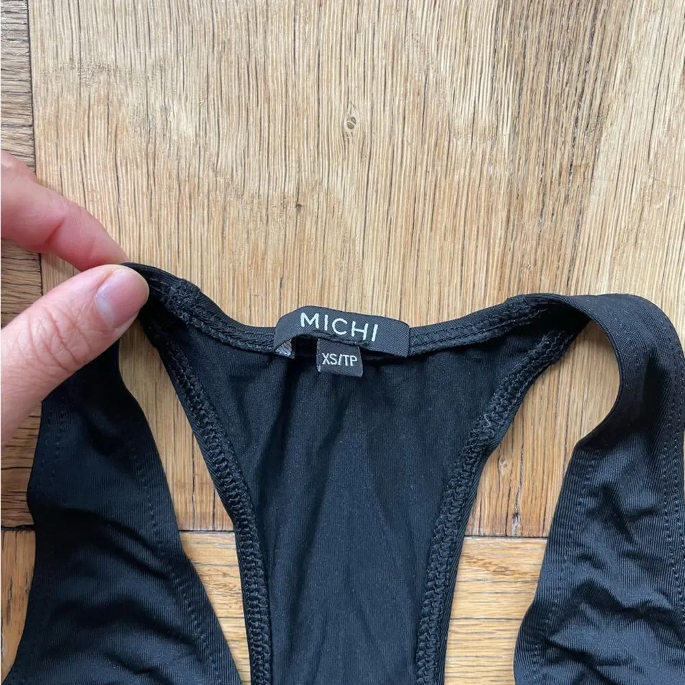 Michi black v-neck racerback workout/gym tank XS EUC